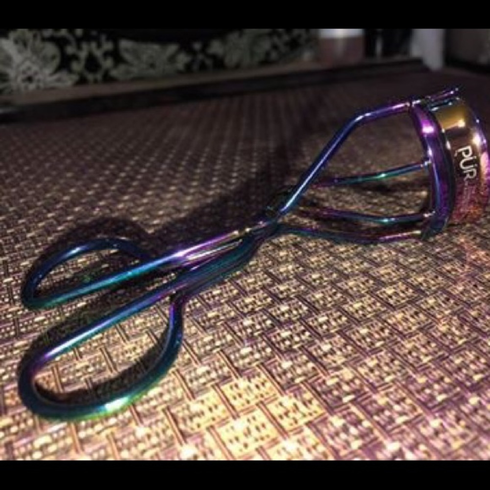 PÜR Eyelash Curler